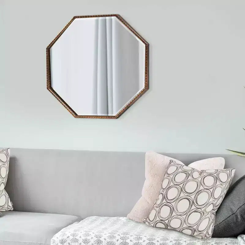 Miroir mural et d'appoint octogonal Bastian 28 po, cadre en fer or antique, prêt à être suspendu