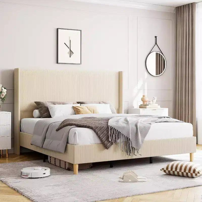 Cadre de lit en velours côtelé King Size, avec tête de lit capitonnée à oreilles à canaux verticaux, support robuste à lattes en bois, pas besoin de sommier, montage facile