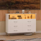 Commode moderne à 6 tiroirs avec lumières LED et station de recharge - 3 prises, 2 ports USB, lumières changeantes de couleur, étagères ouvertes avec commode de rangement élégante