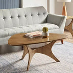 Table basse triangulaire en bois marron clair : style moderne du milieu du siècle, finition orme, piètement croisé unique