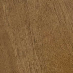 Table basse triangulaire en bois marron clair : style moderne du milieu du siècle, finition orme, piètement croisé unique